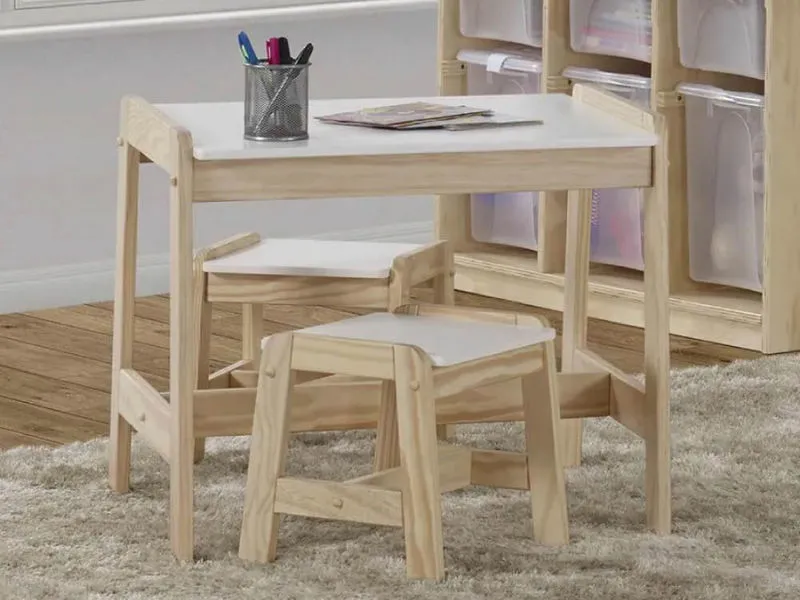 Mesa com 2 banquetas infantis Castelo madeira maciça/MDF