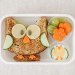 lancheira saudável infantil com sanduiche natural e legumes